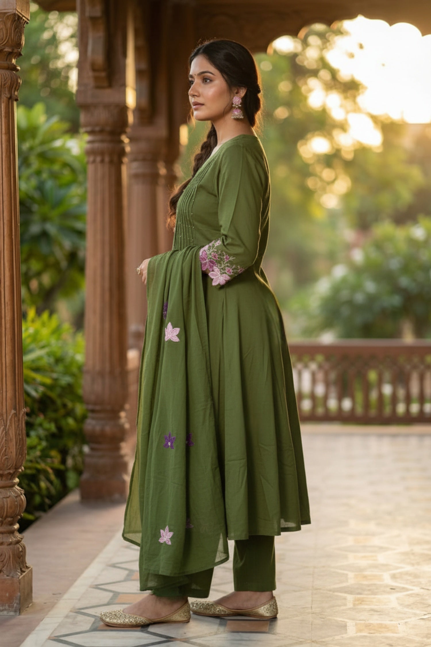 Dark Green Elegance Floral Detail Three Piece Suit