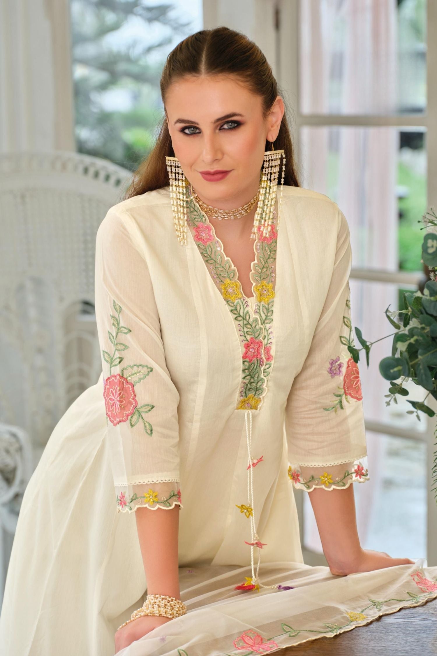 Elegant Off White Mul Chanderi Three Piece Suit Set