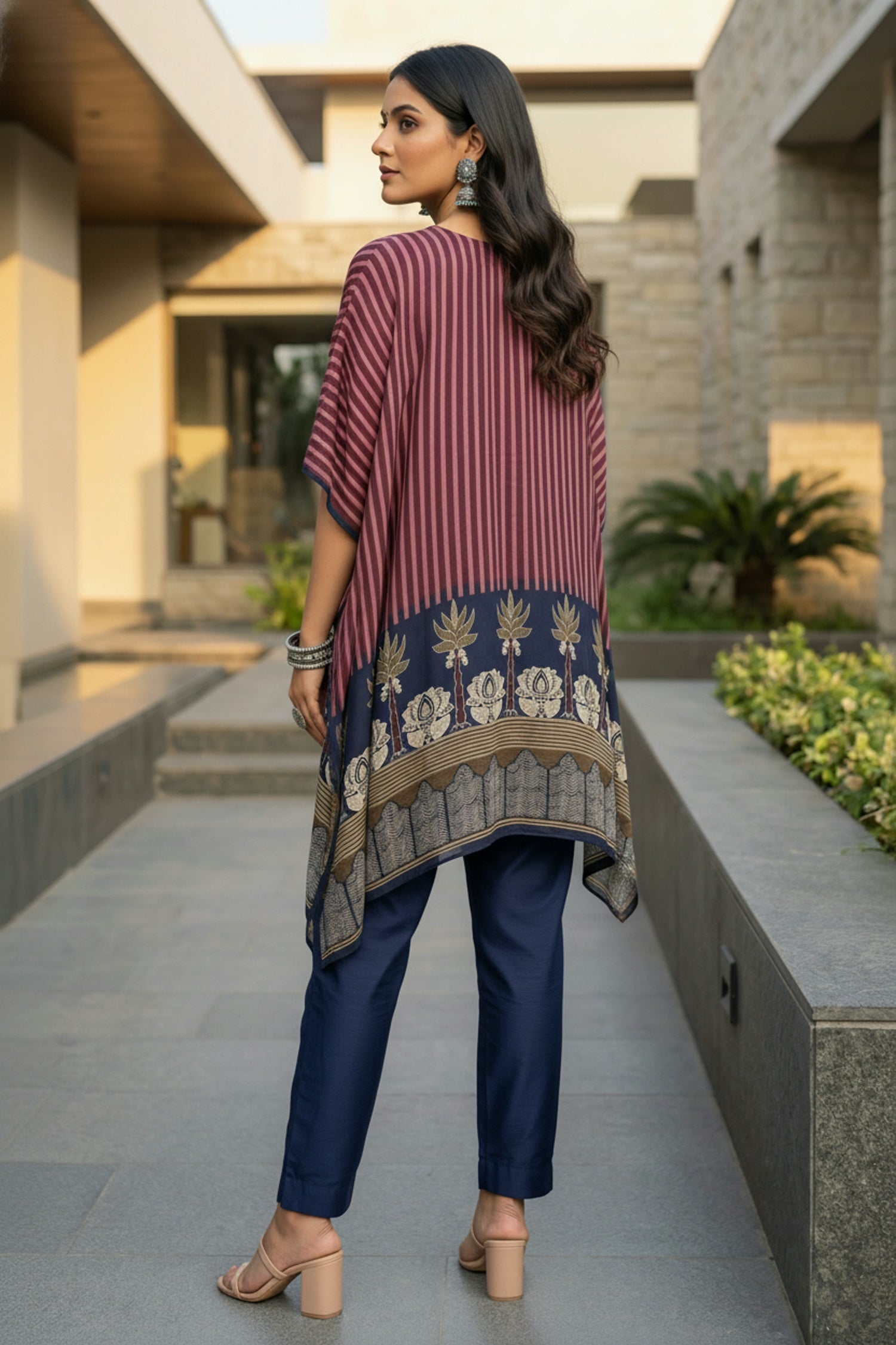 Maroon Printed Short Kaftan with Chic Flair