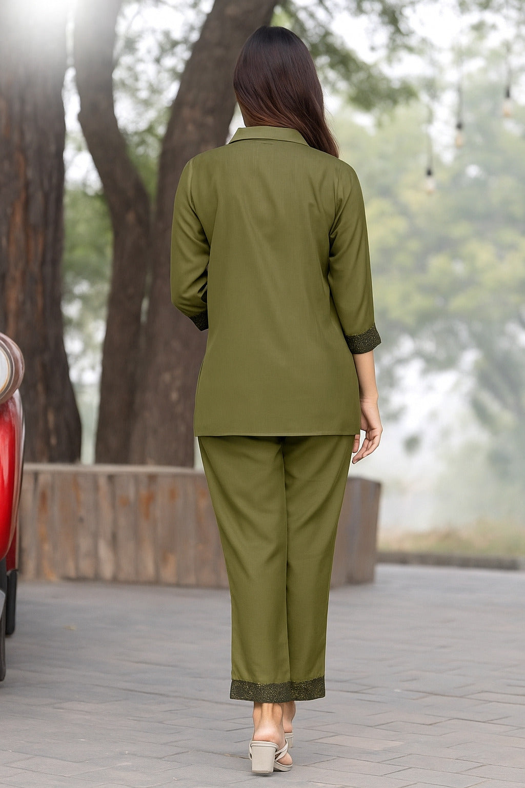 Elegant Green Full-Sleeve Cord Set with Classic Black Detailing