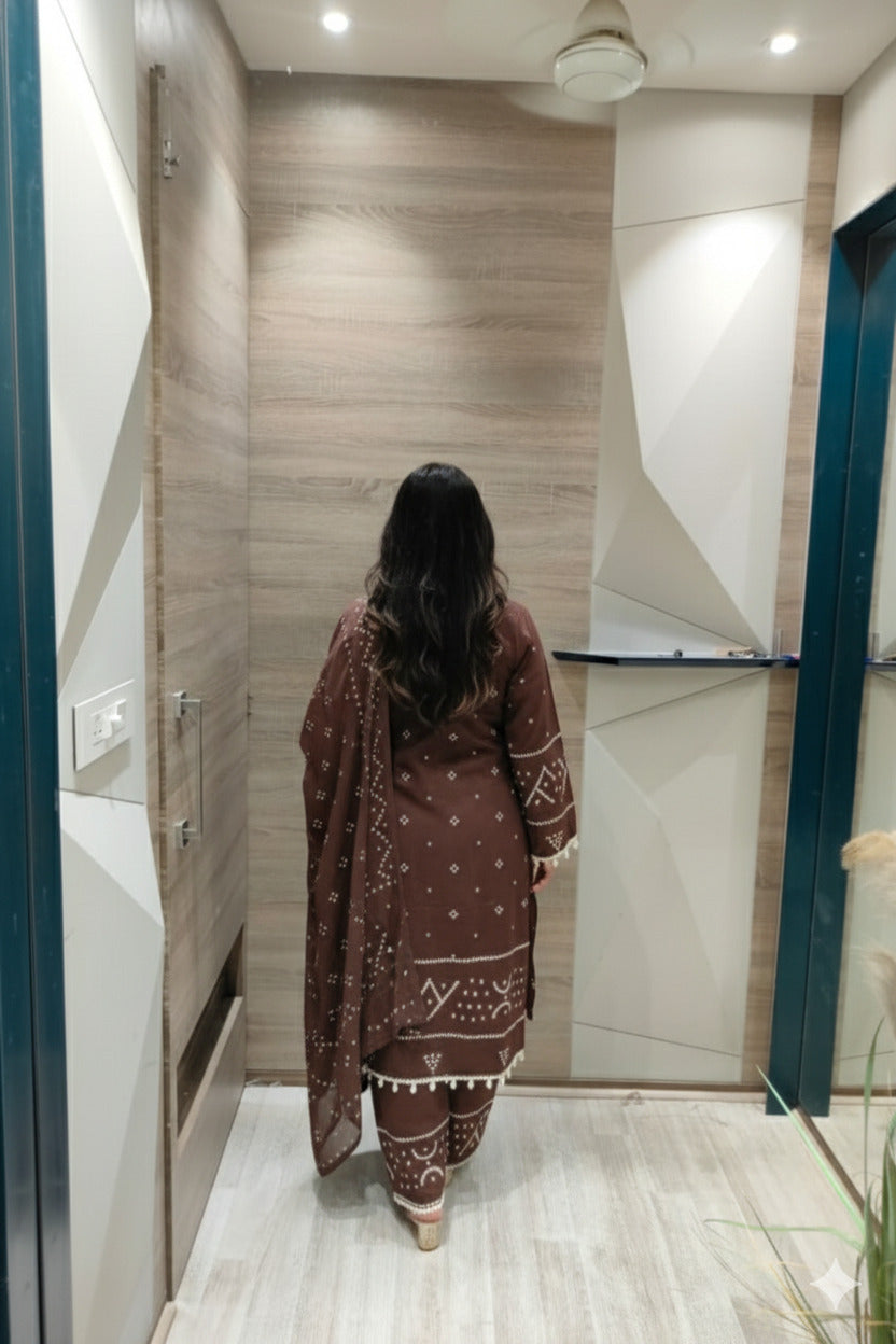 Grey Three-Piece Set with Kodiya-Embellished Sleeves and Dupatta