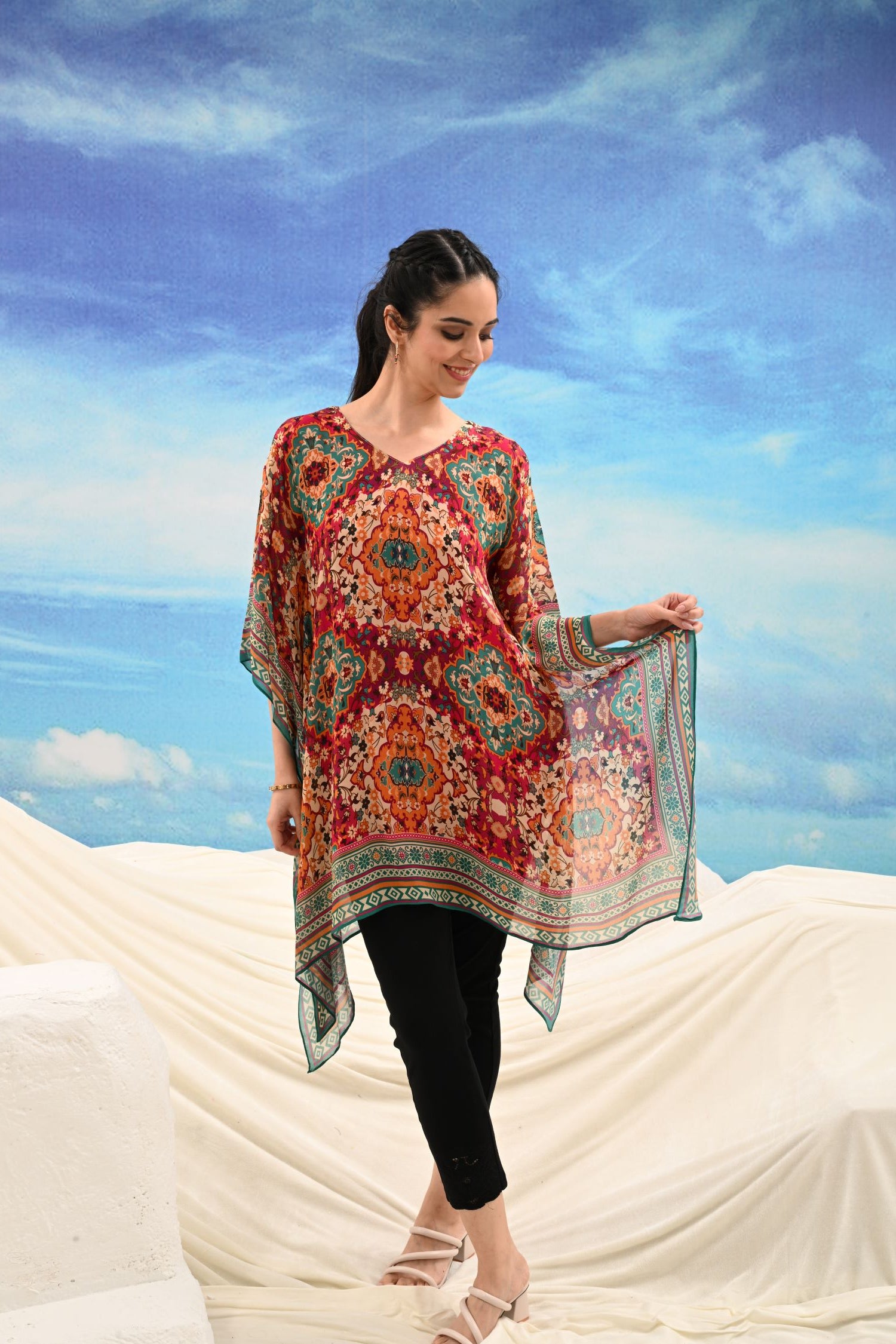 Freyaa Multicolor Printed Short Kaftan for Women