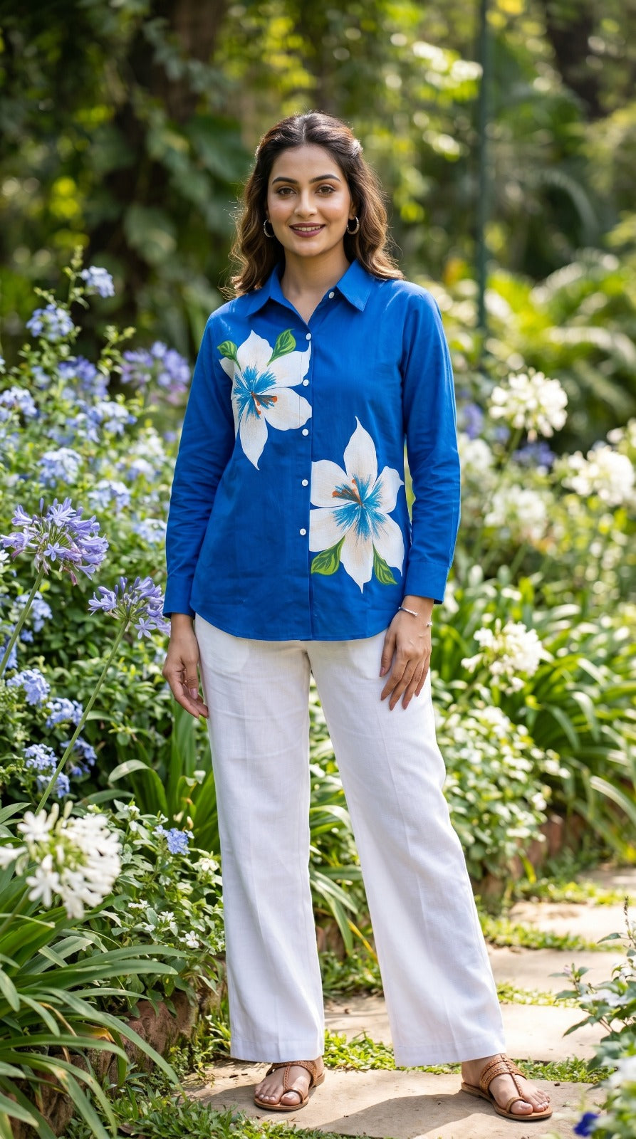 Women Relaxed Cotton Shirt in Blue.