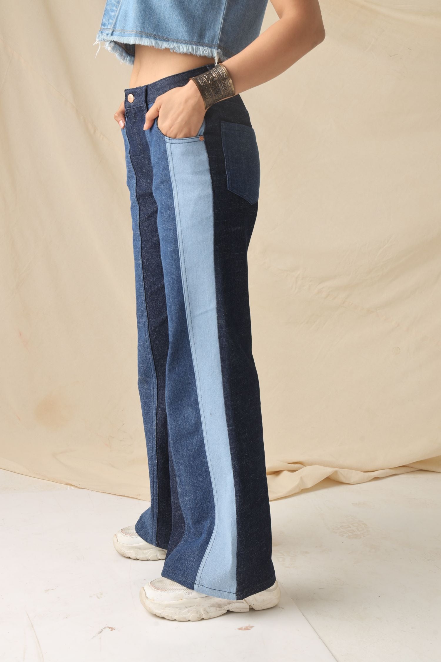 Relaxed Fit Wide Leg Denim