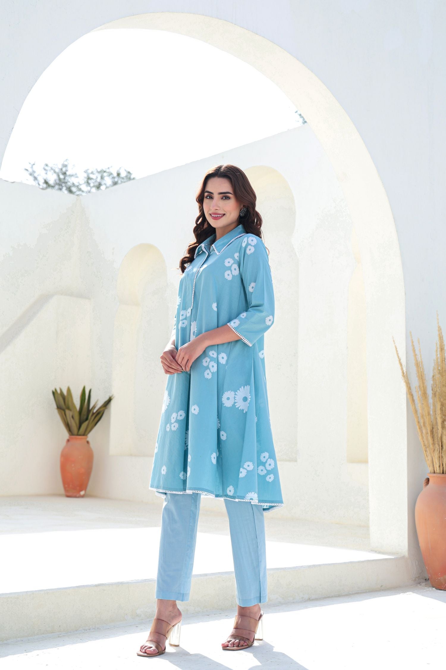 Chic Collar & Petal Print Blue Cord Set