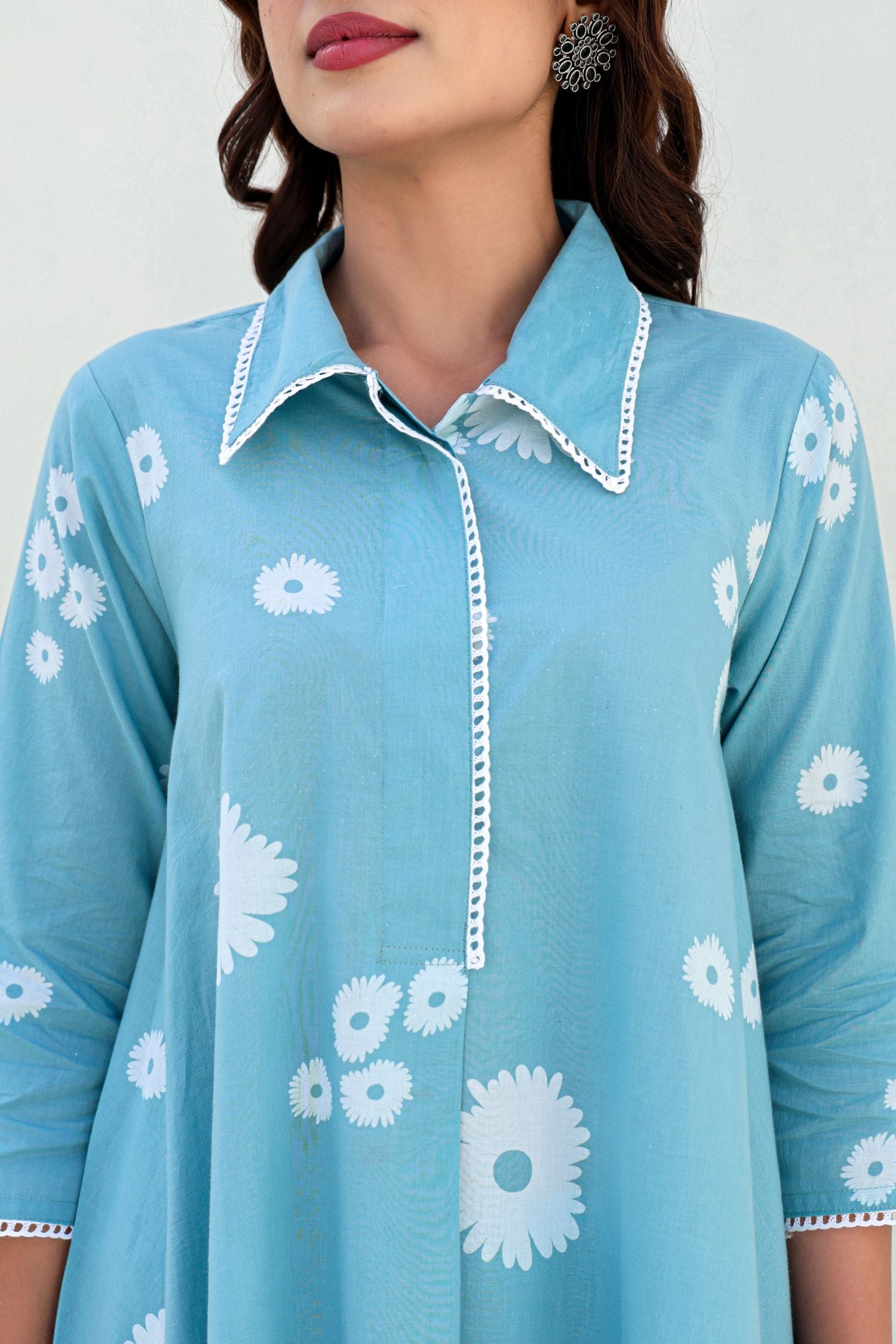 Chic Collar & Petal Print Blue Cord Set