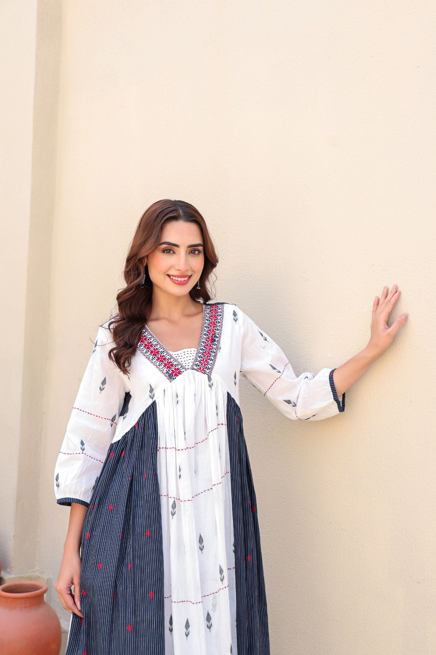 White Weave Embroidered Cord Set