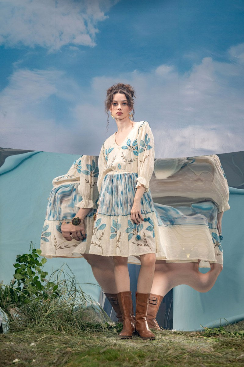 BOHO CHIC EMBROIDERED FLORAL SHORT TUNIC DRESS