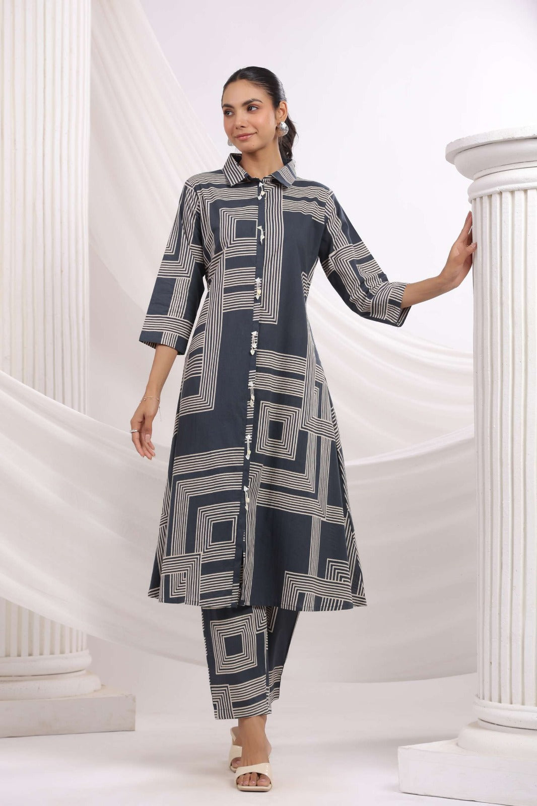 Grey Long Kurta Style Co-ord Set with Abstract Print