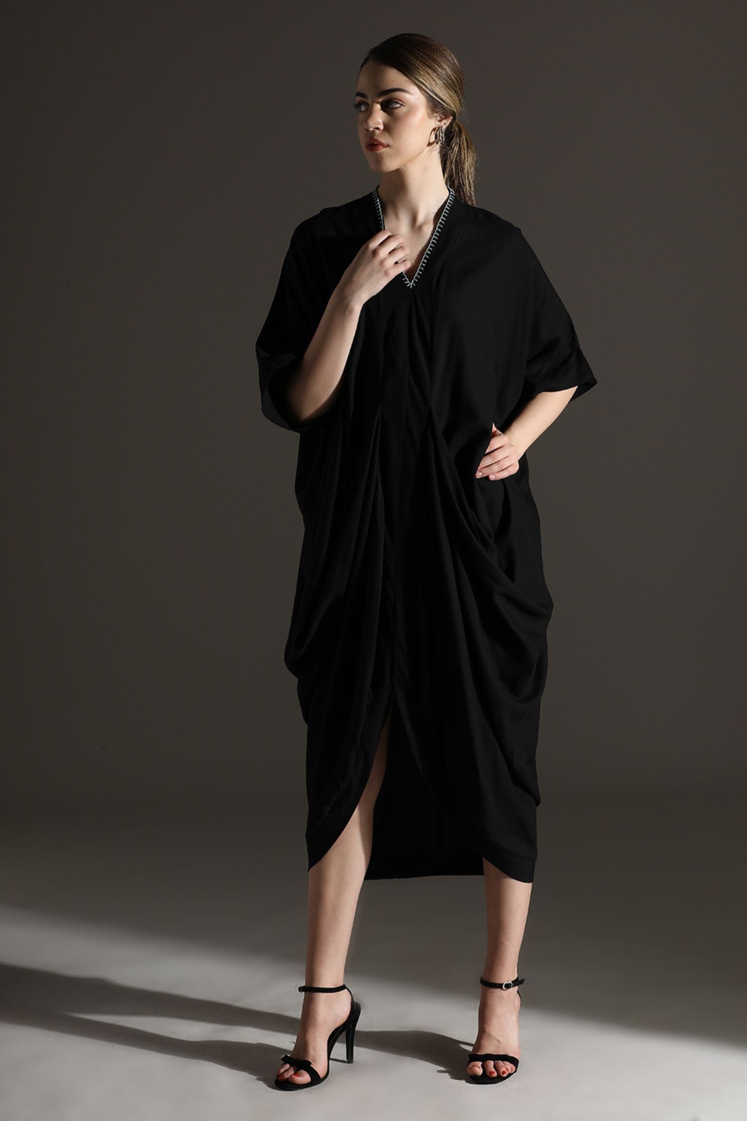 Black Kaftan Style Long Dress For A Chic Look
