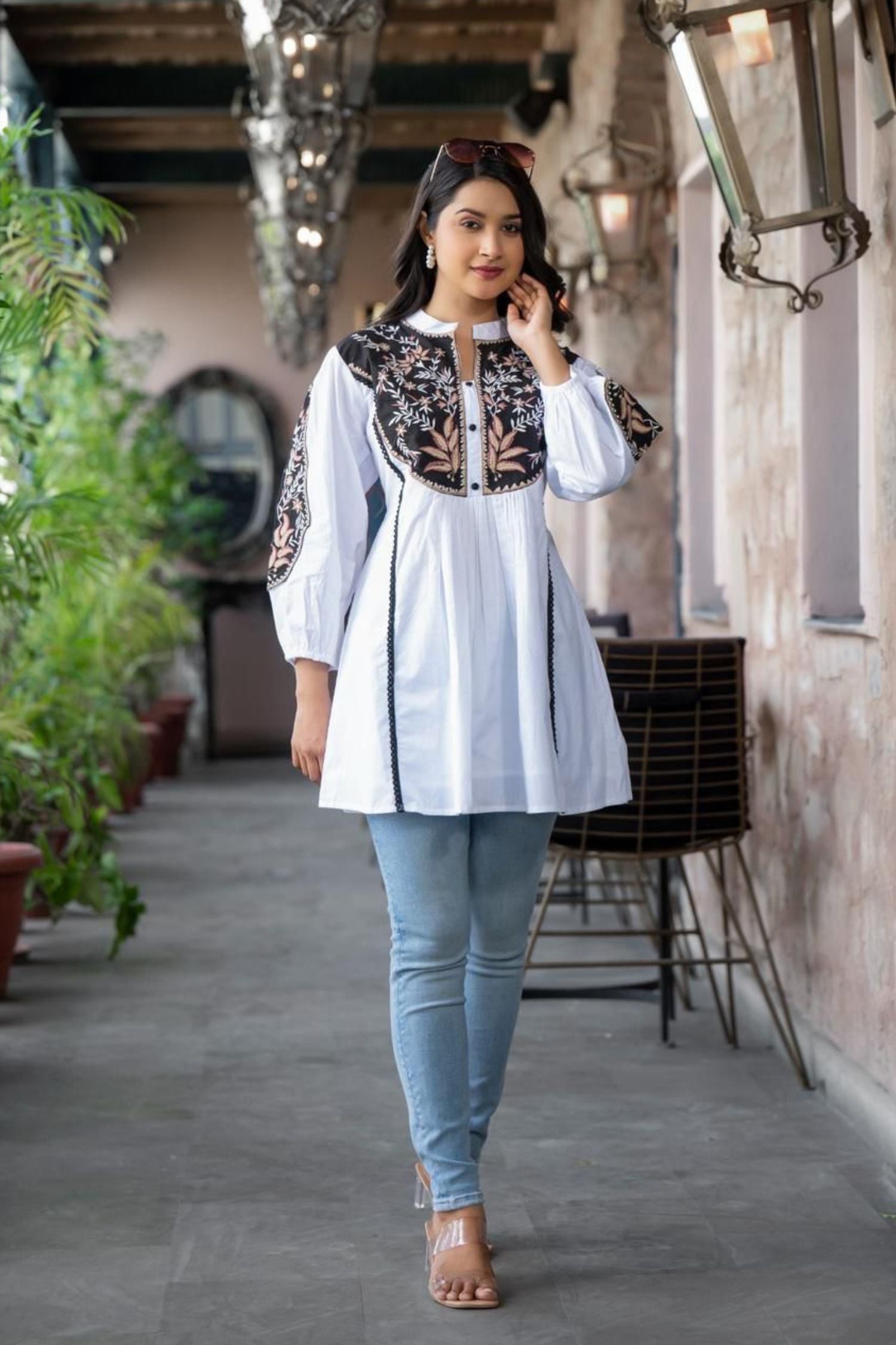 White Aura Line Pattern A-Line Top with Floral Neck