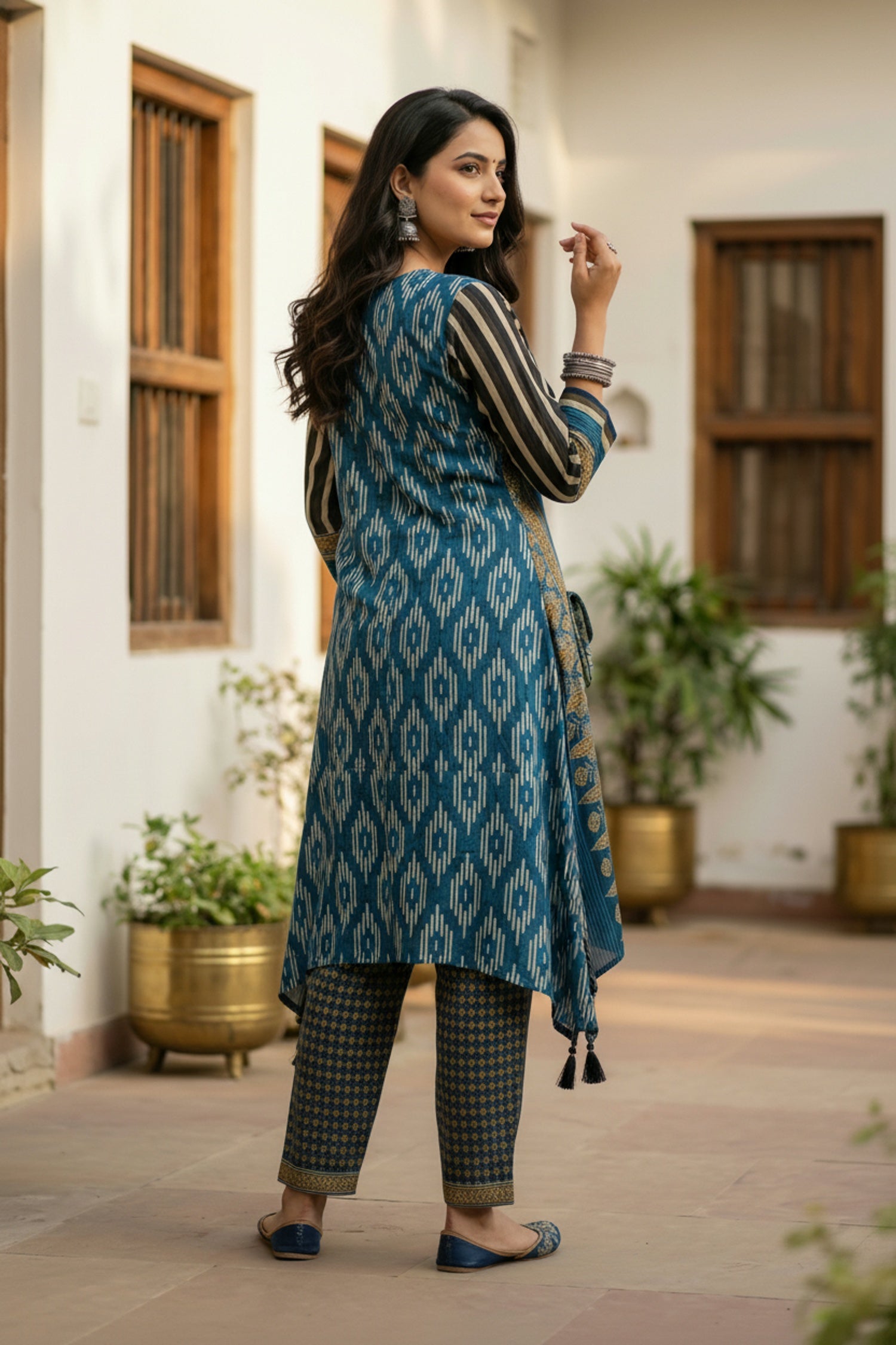 Aqua Elegance Embroidered Viscose Cord Set