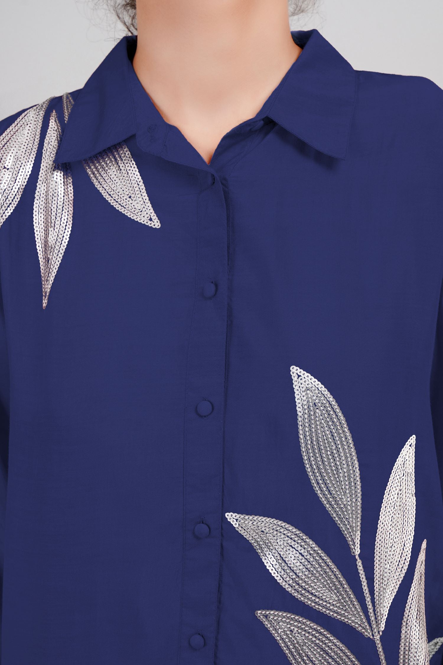 Blue Breeze White Leaf Top