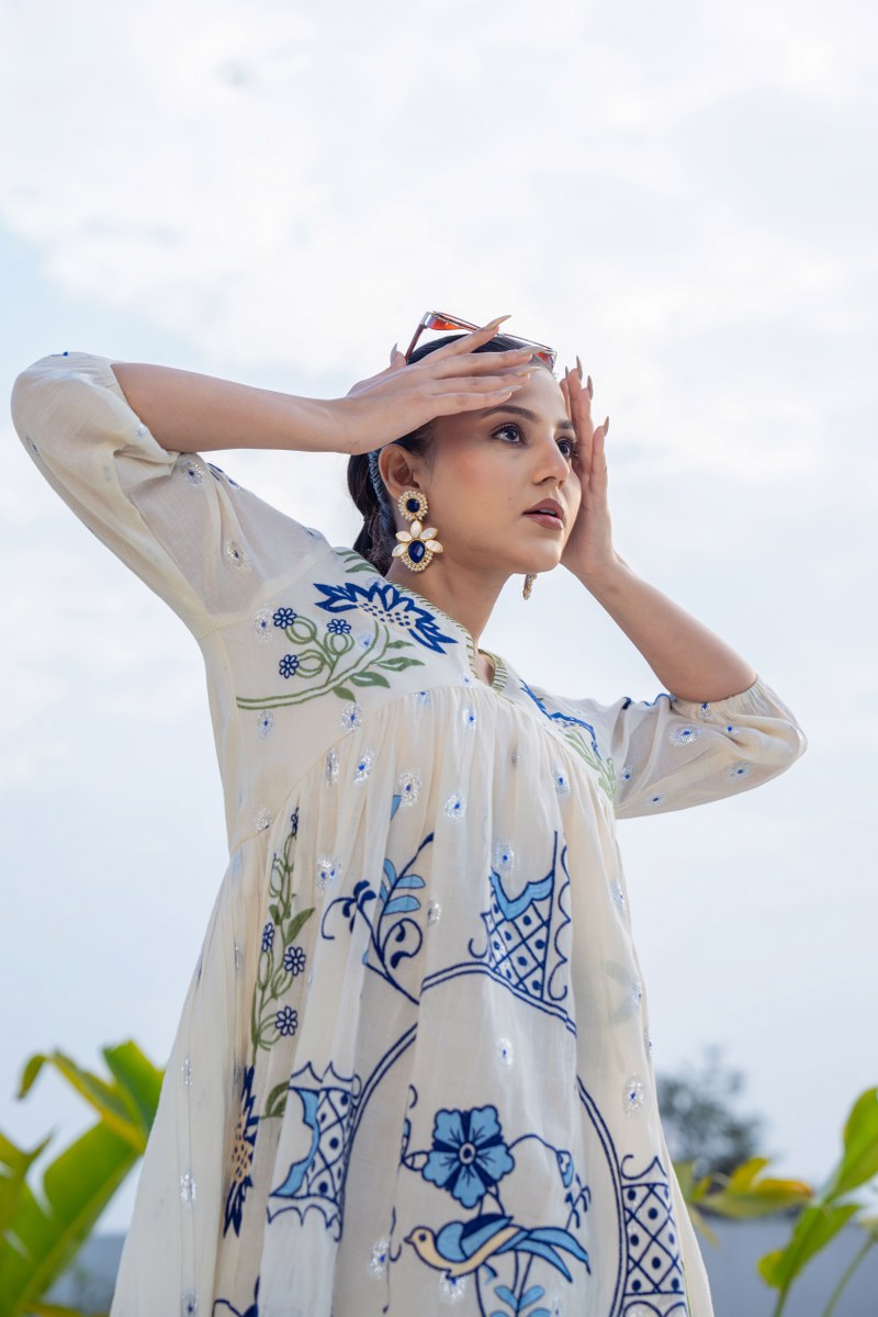 WHITE PARTY TUNIC DRESS: IVORY BLUE THREADWORK DRESS