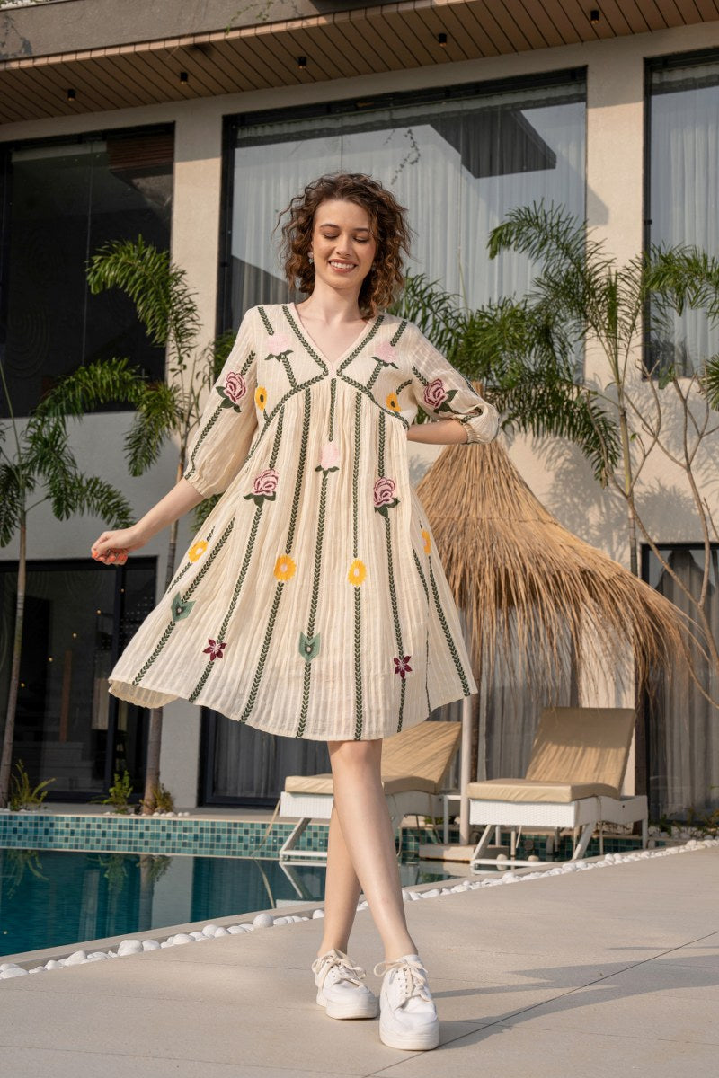 VIBRANT LEAF EMBROIDERED OFF-WHITE  SHORT TUNIC DRESS
