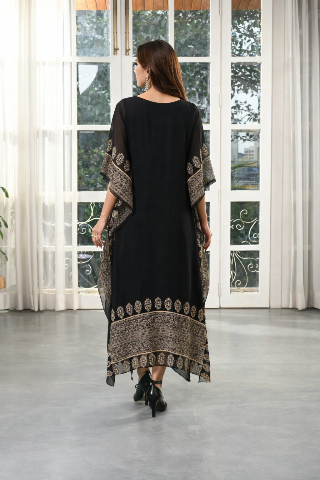 GOLD HAND EMBROIDERY BLACK KAFTAN GOLD HAND EMBROIDERY BLACK KAFTAN