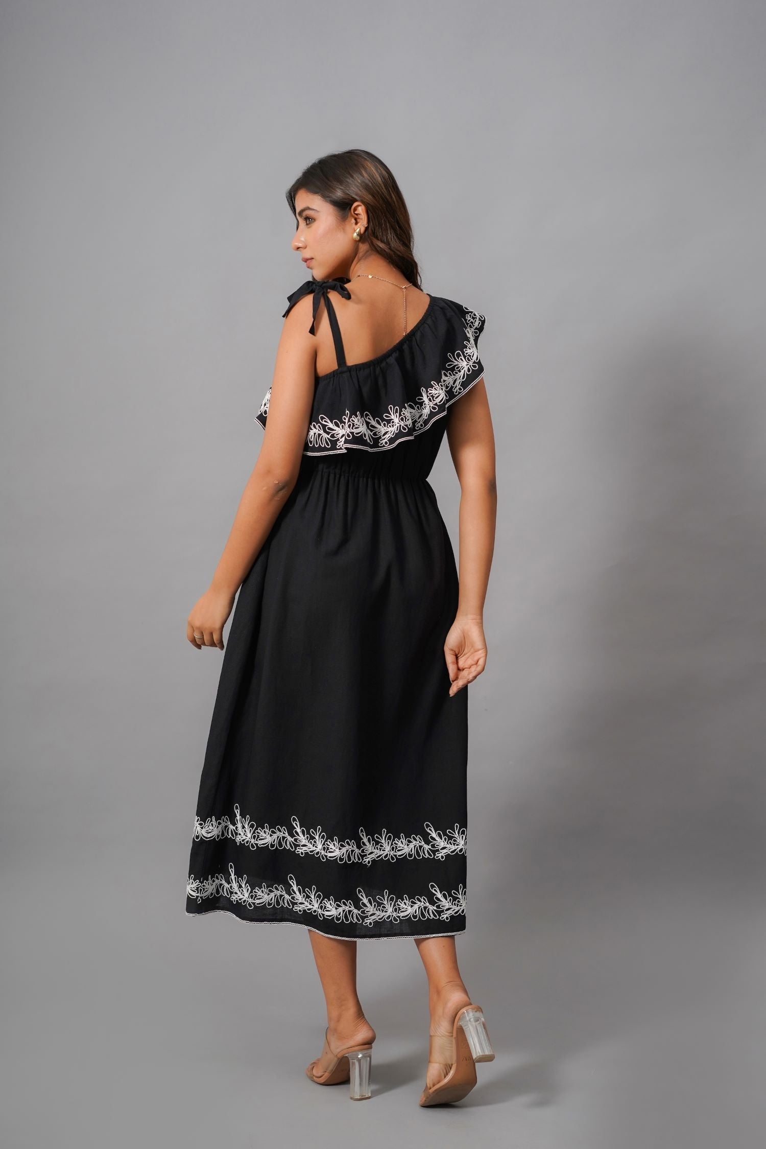 Chic Black Single-Strap Dress