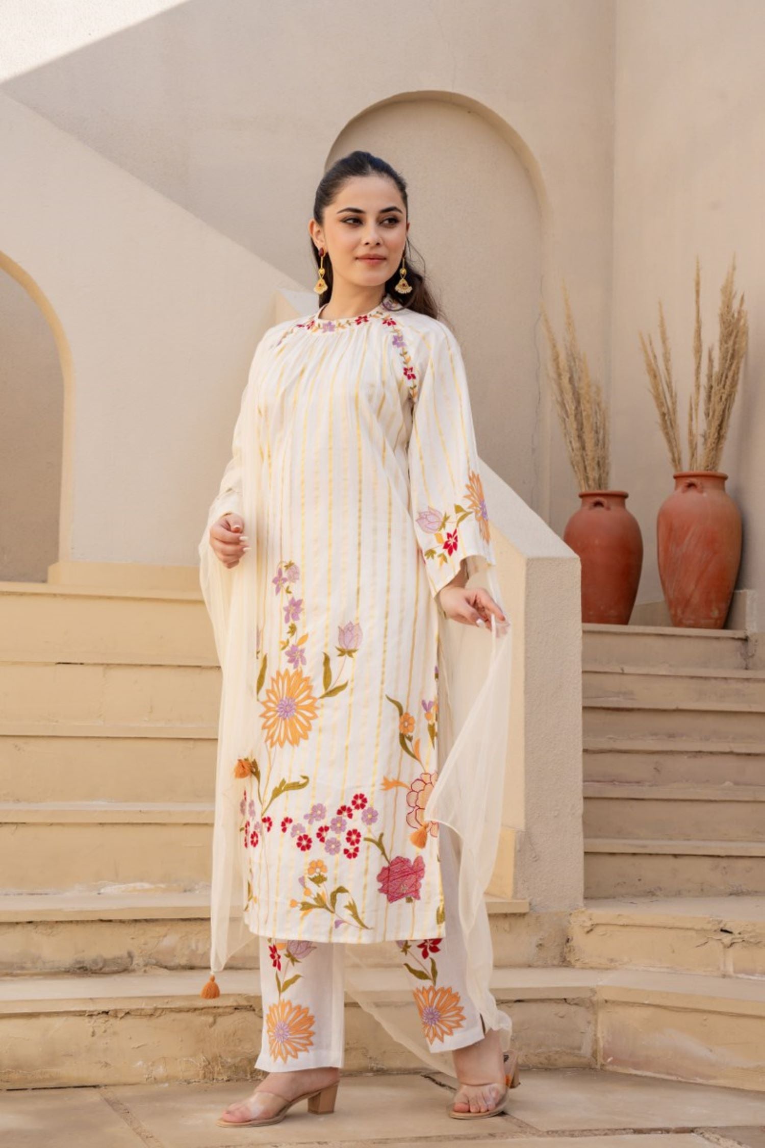 Elegant Off-White Embroidered Three Pcs with light-weight Dupatta.