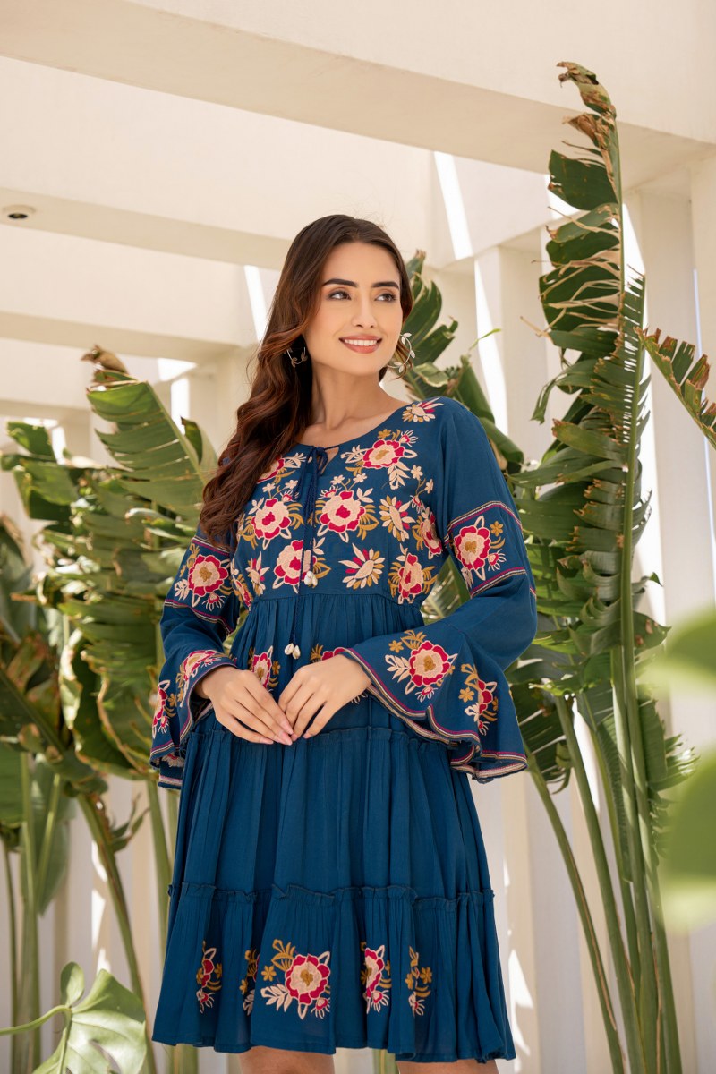 ROCKY GLOW:TEAL BLUE BELL SLEEVES EMBROIDERED TUNIC DRESS