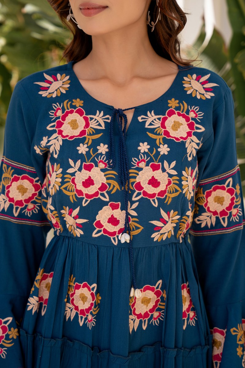 ROCKY GLOW:TEAL BLUE BELL SLEEVES EMBROIDERED TUNIC DRESS