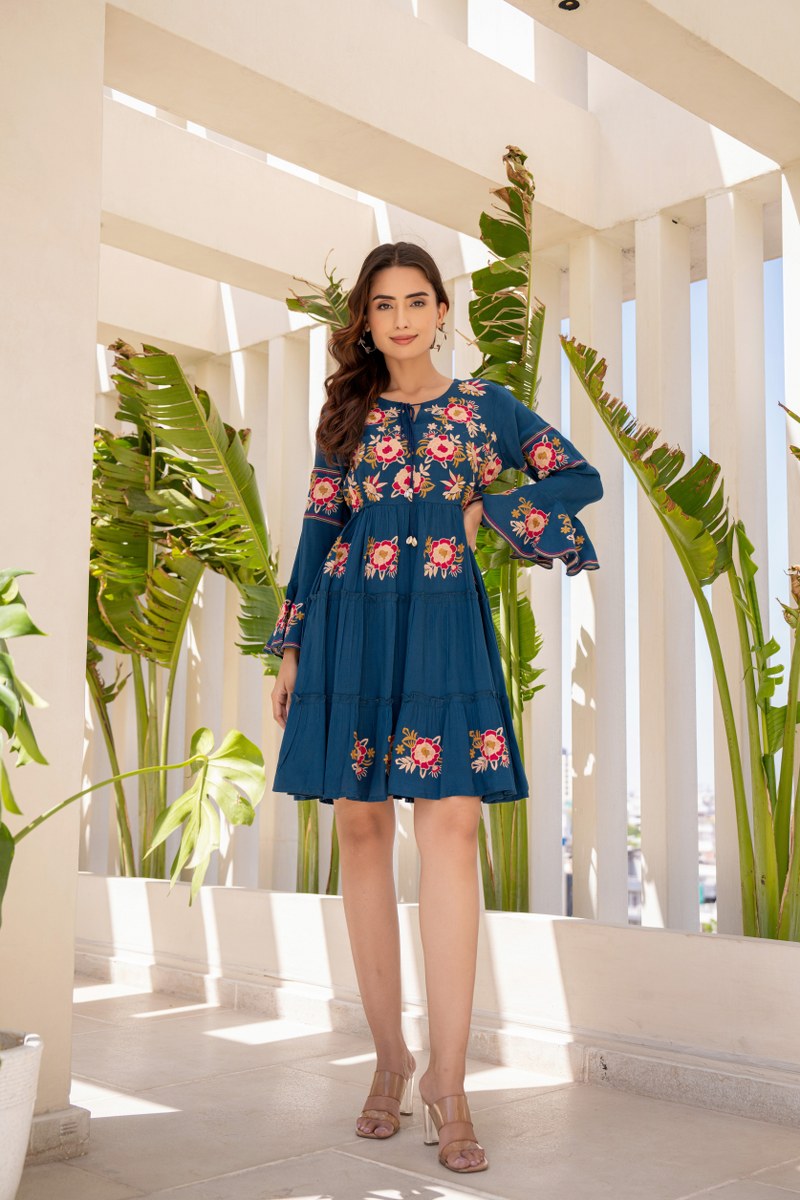 ROCKY GLOW:TEAL BLUE BELL SLEEVES EMBROIDERED TUNIC DRESS