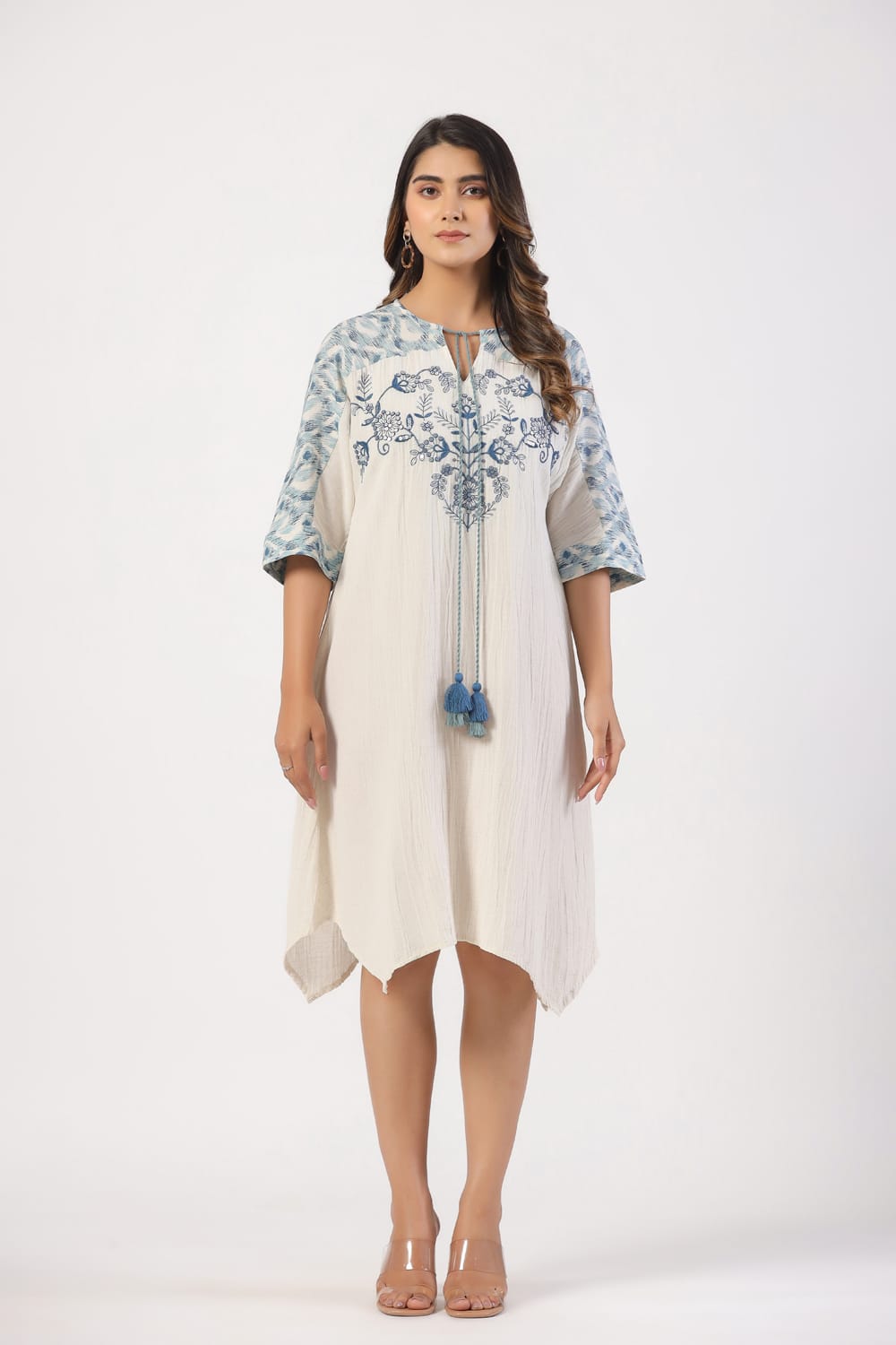 BOHO CHIC A-LINE BLUE EMBROIDERED FLORAL SHORT TUNIC DRESS