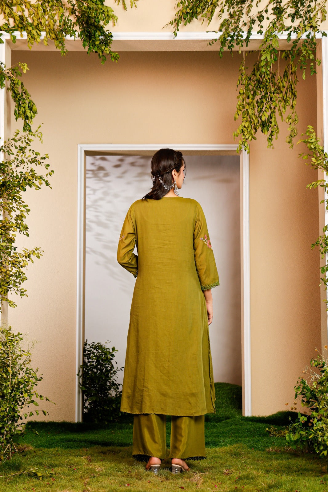 Green Embroidered Three-Piece Suit Set