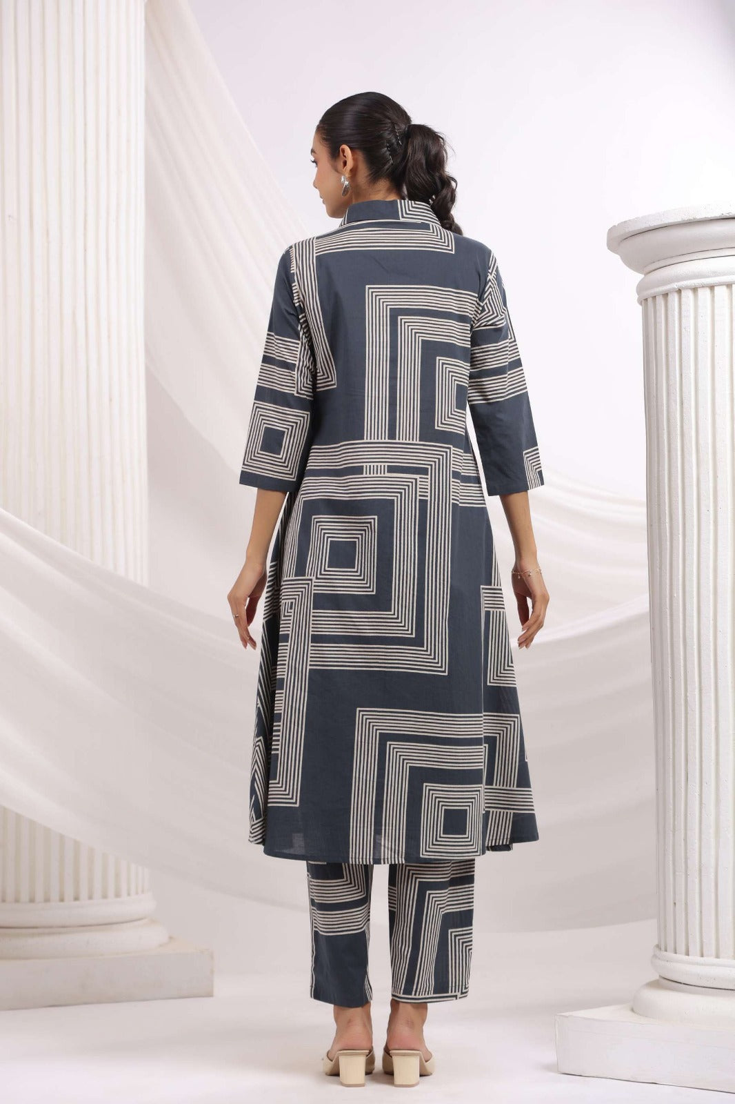 Grey Long Kurta Style Co-ord Set with Abstract Print