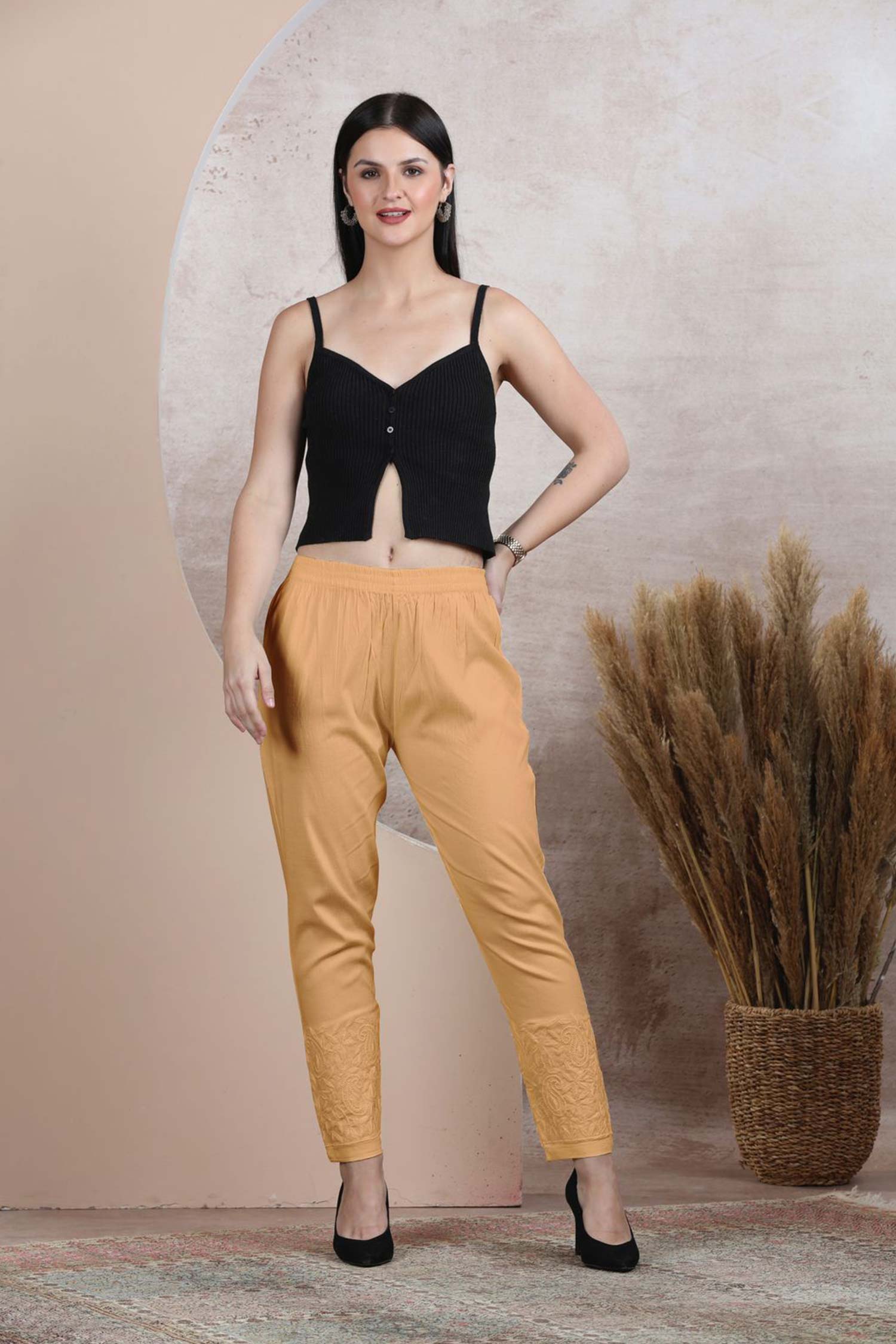 #color_dark beige