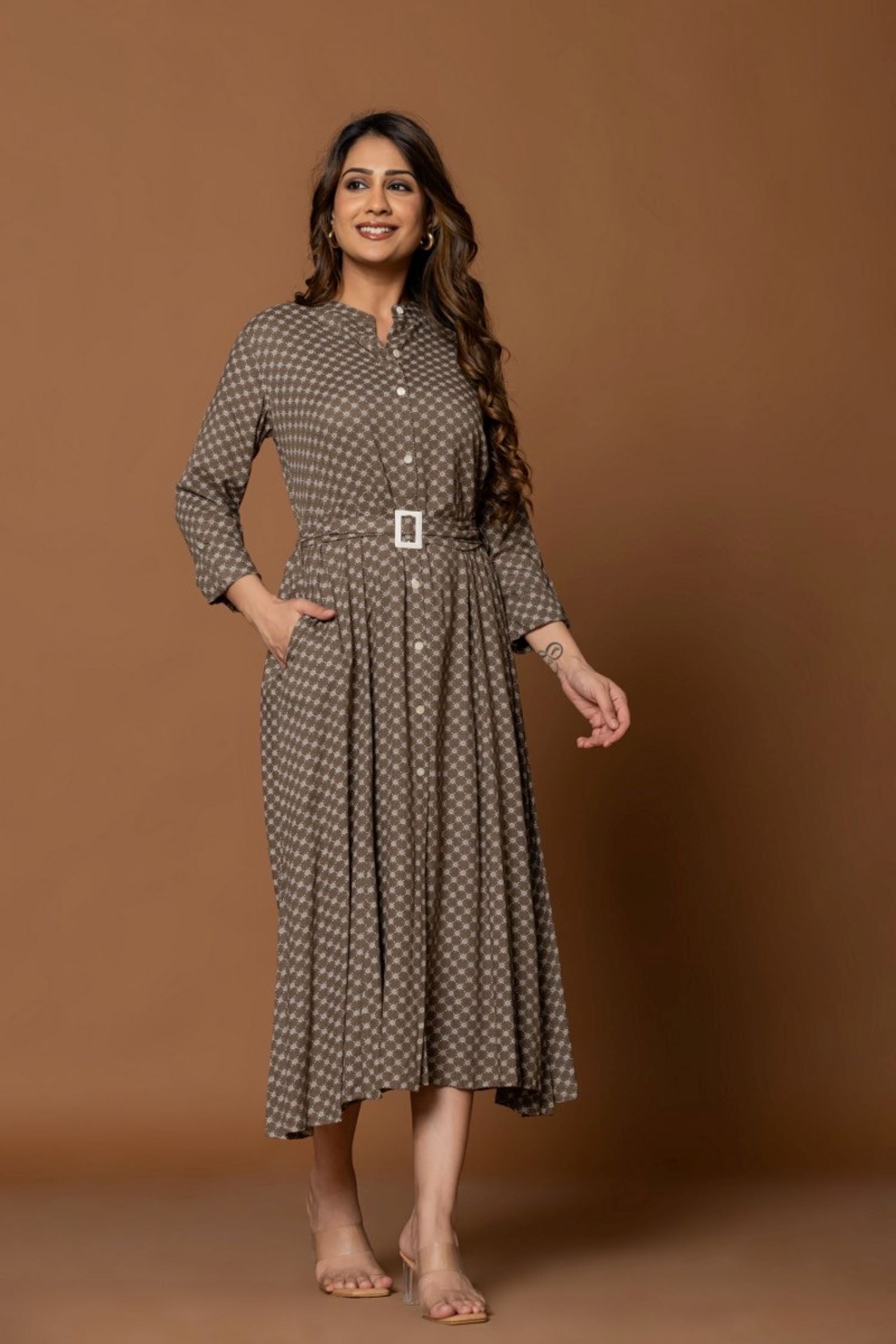 Chic Ash Grey Belted Dress with Tailored Waist for a Stylish Look