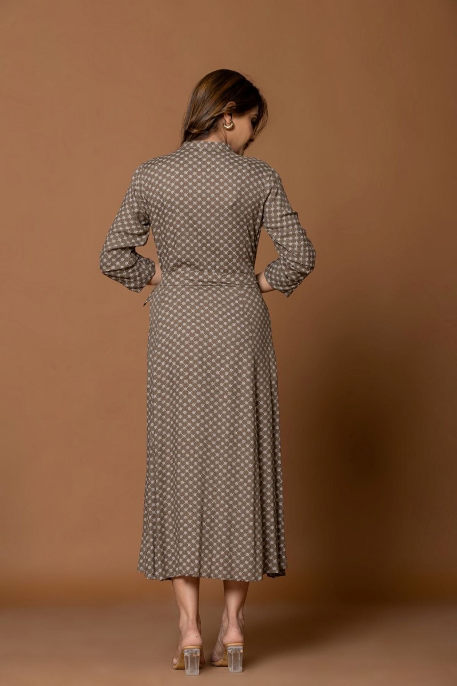 Chic Ash Grey Belted Dress with Tailored Waist for a Stylish Look