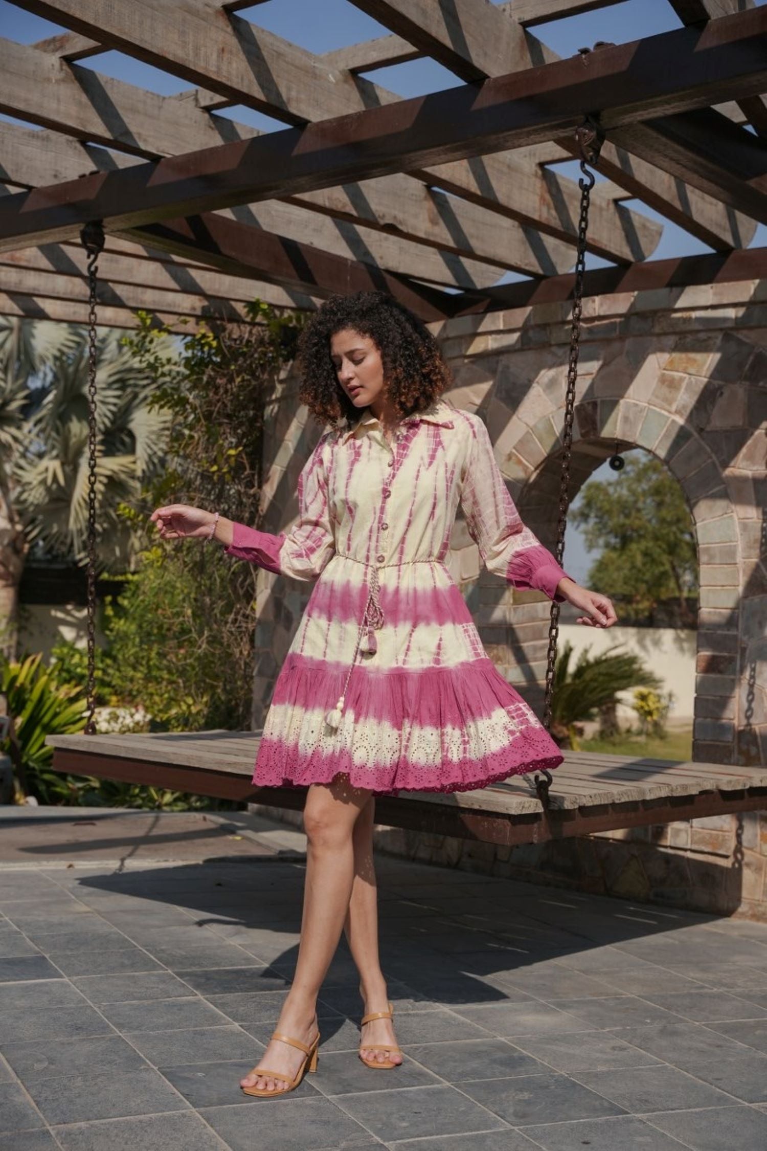 Chic Pink Tie-Dye Tunic with Collared Neckline