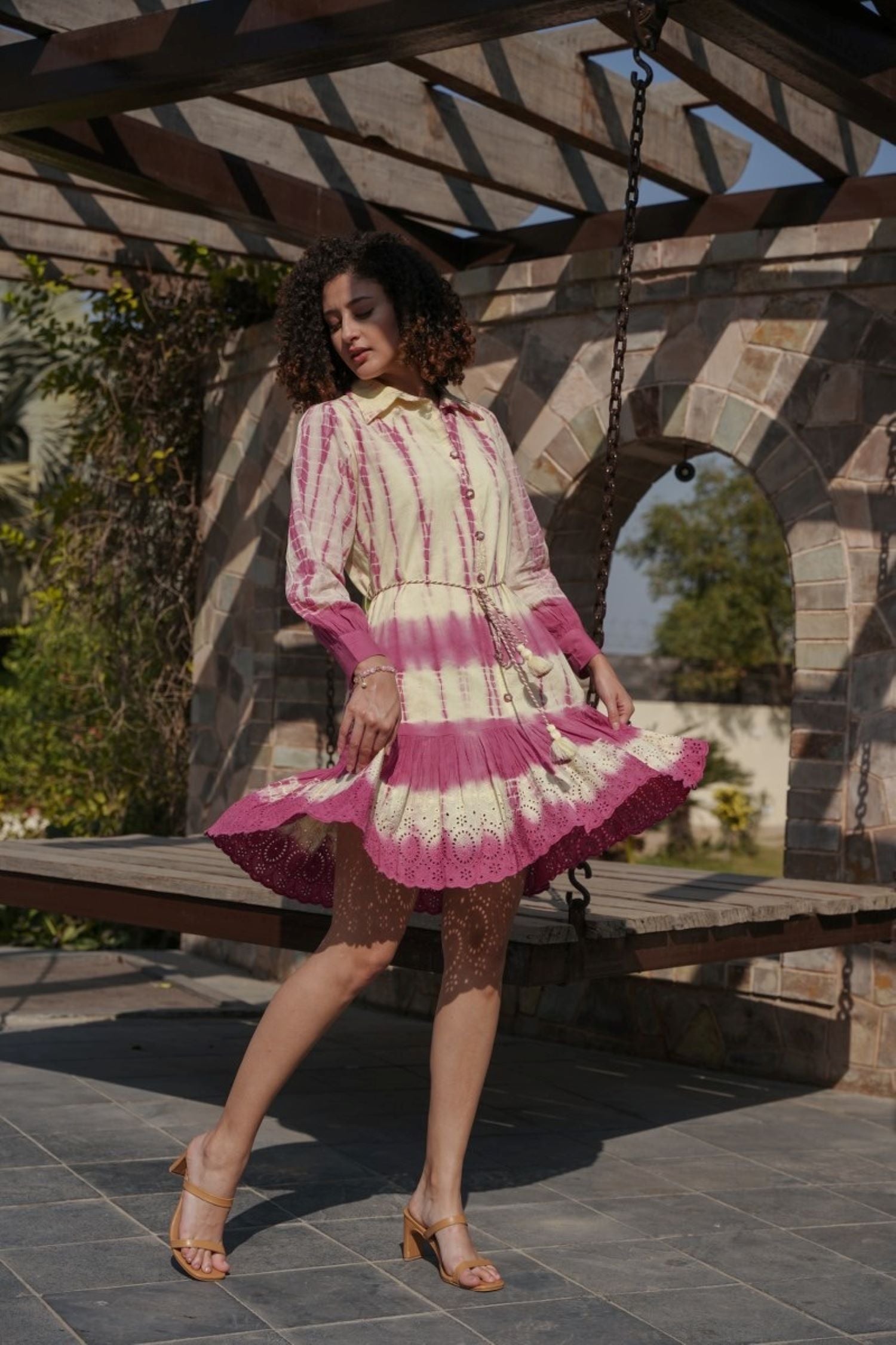 Chic Pink Tie-Dye Tunic with Collared Neckline