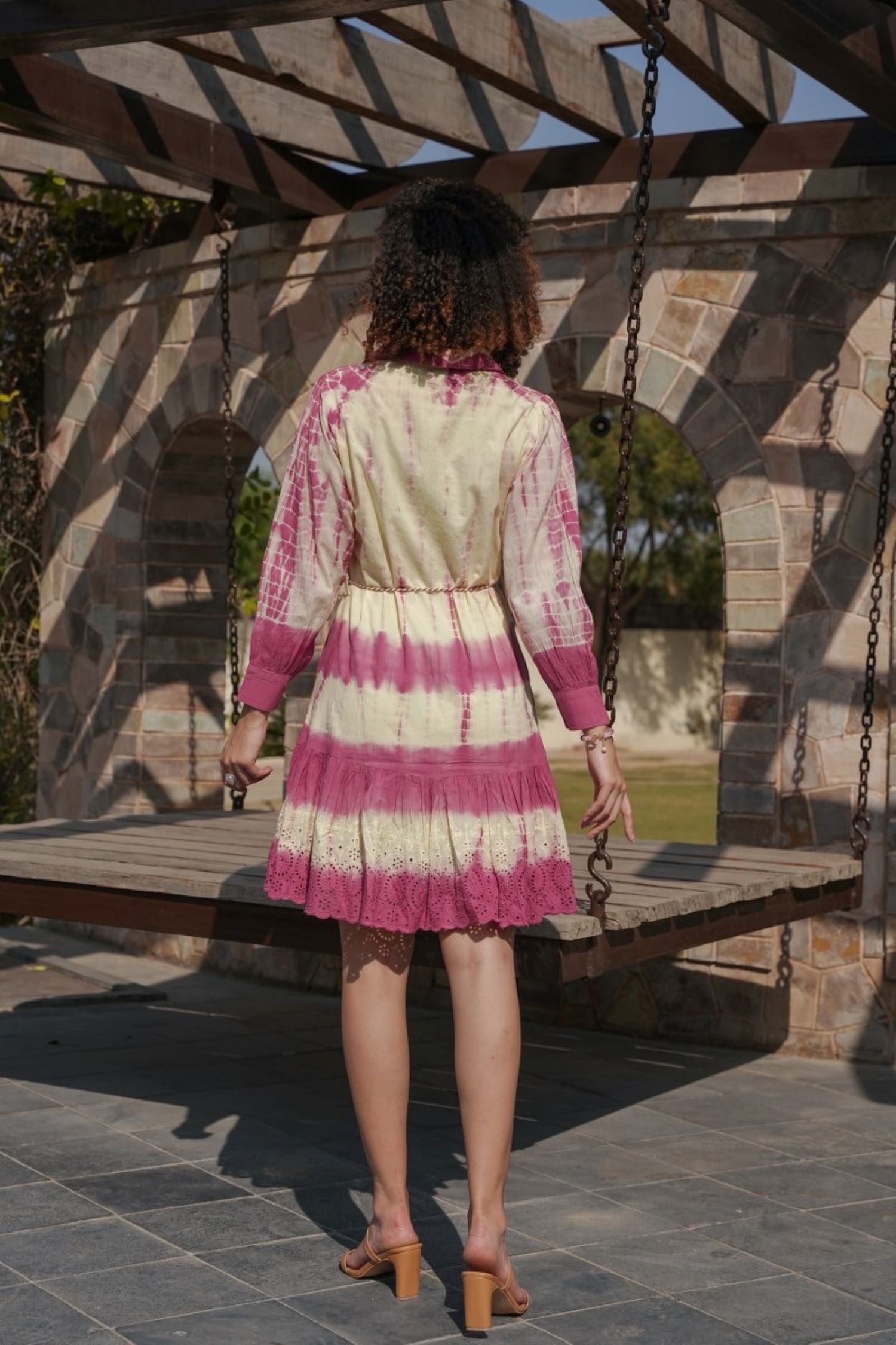 Chic Pink Tie-Dye Tunic with Collared Neckline