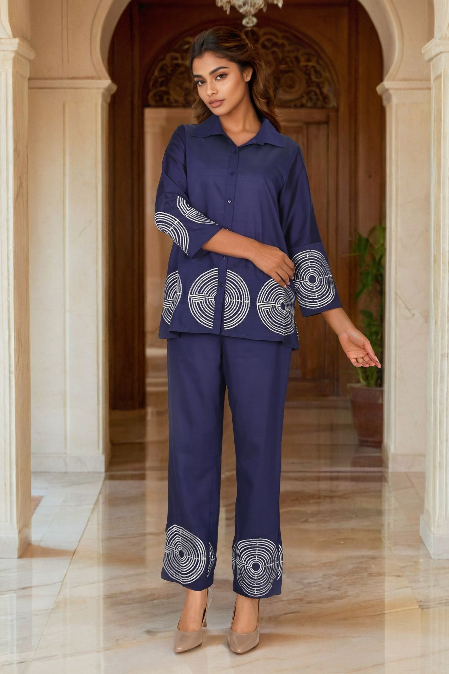 Modern Circle-Pattern Satin Cord Set