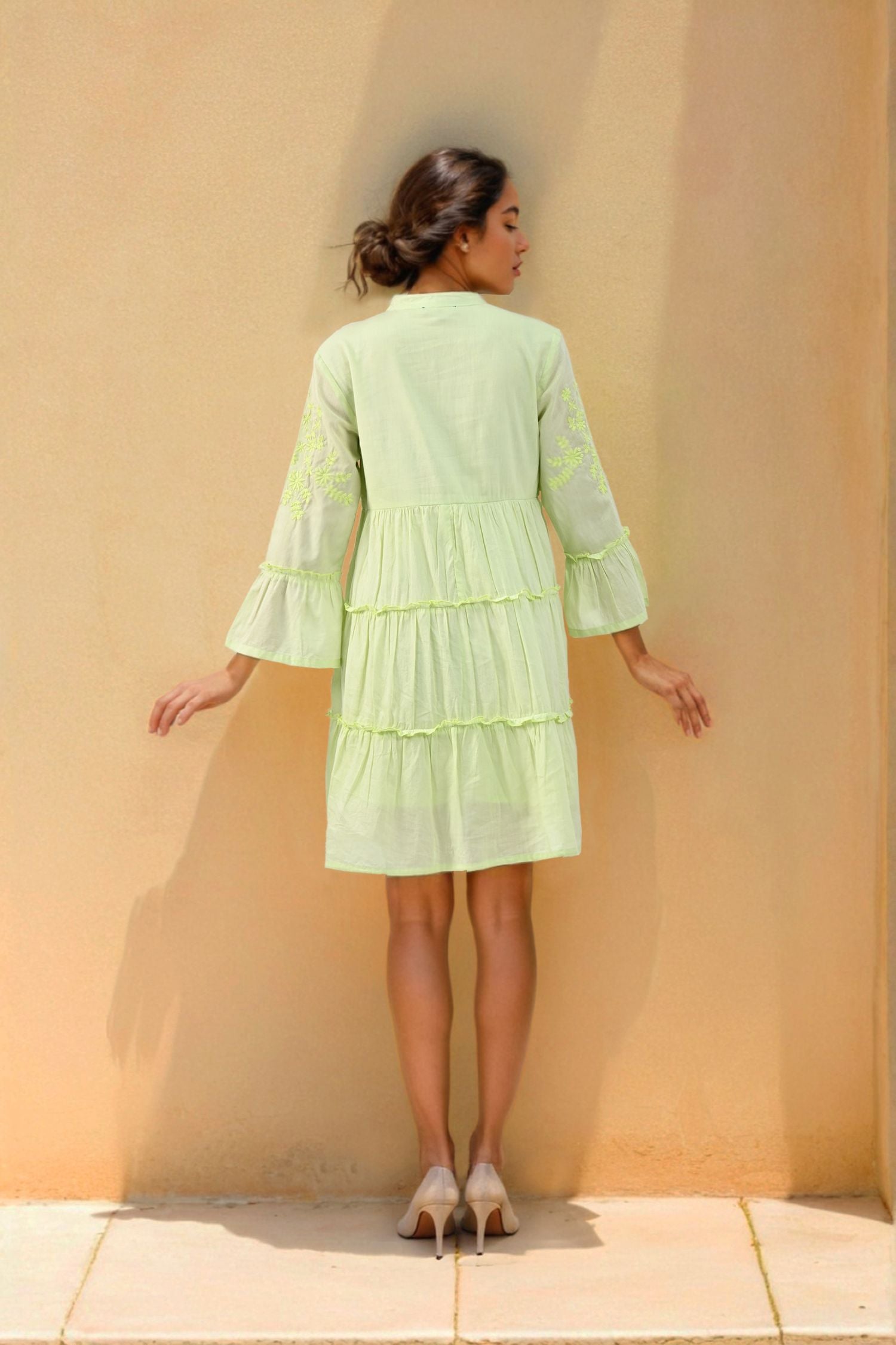 Mint Dress in Cotton with Loose Full-Length Sleeves